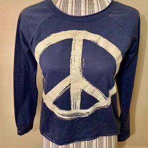 Style Nanda Shirt Medium Peace Sign Print Navy Blue Cream Painted Look Rip Back